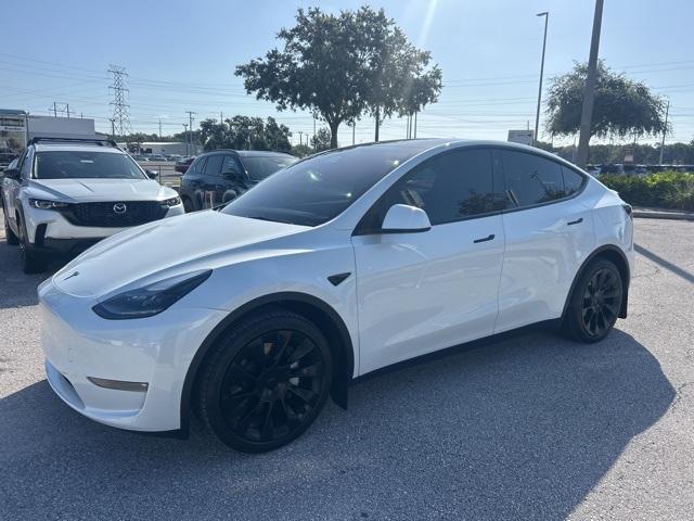Photo of 2023 White Tesla Model Y