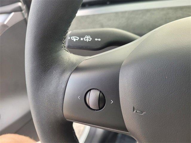 Photo of 2023 White Tesla Model Y
