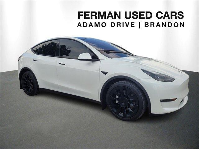 Photo of 2023 White Tesla Model Y