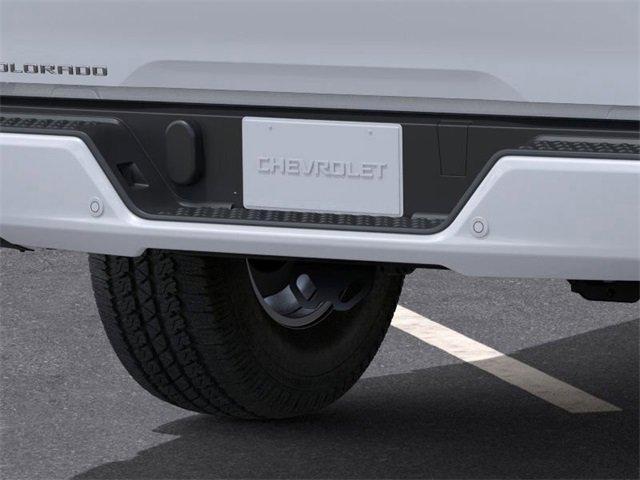 Photo of 2025 White Chevrolet Colorado