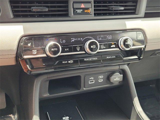 Photo of 2025 Blue Honda Pilot