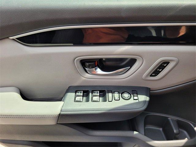 Photo of 2025 Blue Honda Pilot