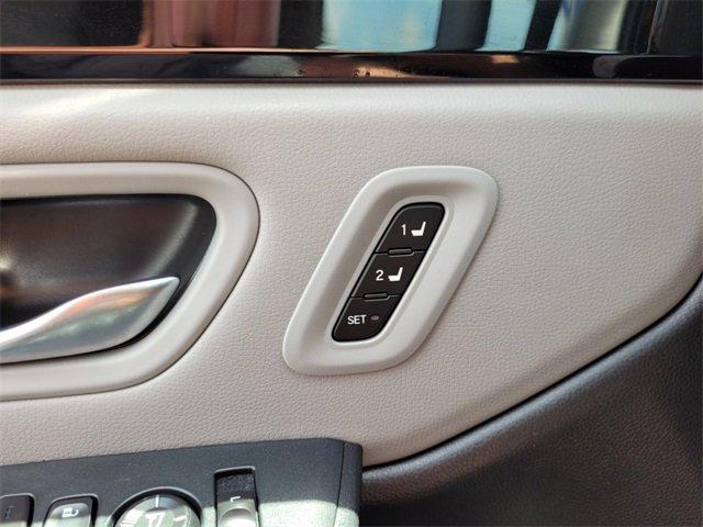 Photo of 2025 Blue Honda Pilot