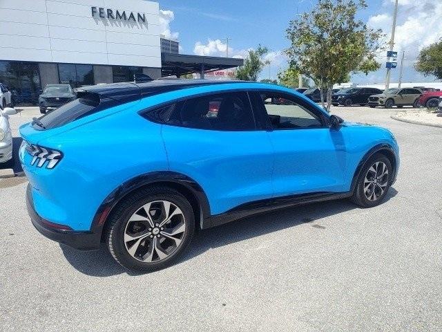 Photo of 2022 Blue Ford Mustang Mach-E