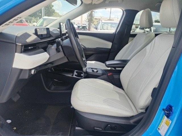 Photo of 2022 Blue Ford Mustang Mach-E