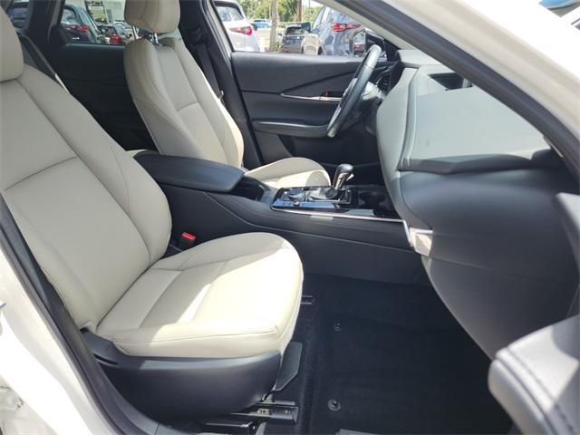 Photo of 2021 Snowflake White Pearl Mazda CX-30