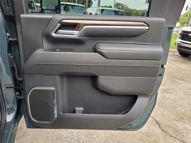 Photo of 2025 Gray Chevrolet Silverado 2500
