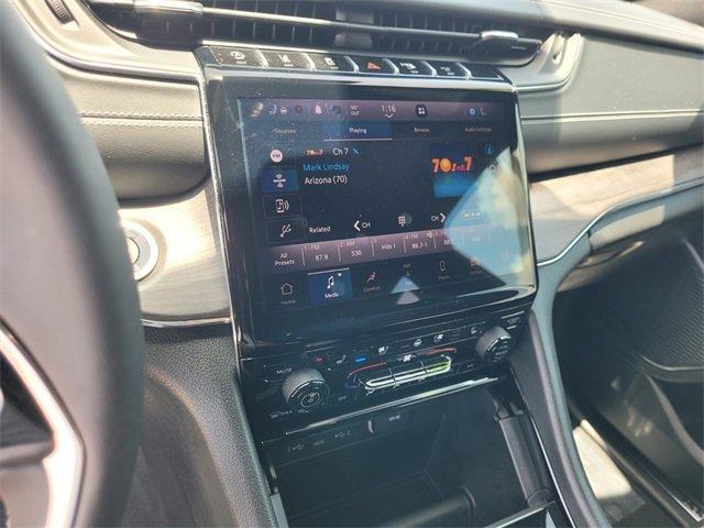 Photo of 2023 Velvet Red Pearlcoat Jeep Grand Cherokee