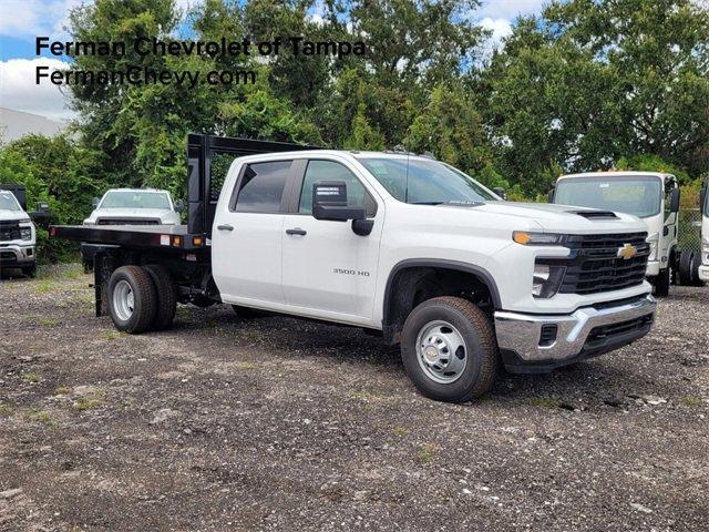 Photo of 2024 White Chevrolet Silverado 3500
