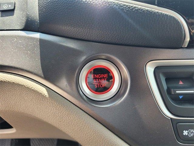 Photo of 2020 White Honda Pilot
