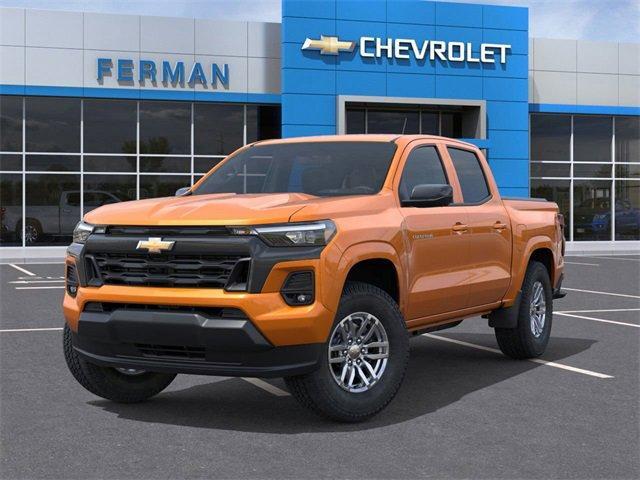 Photo of 2026 Orange Chevrolet Colorado