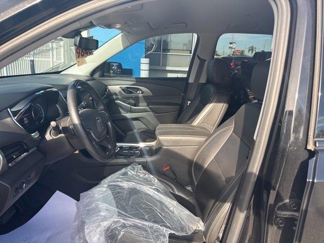 Photo of 2020 Mosaic Black Metallic Chevrolet Traverse