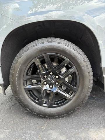 Photo of 2025 Slate Gray Metallic Chevrolet Silverado 1500