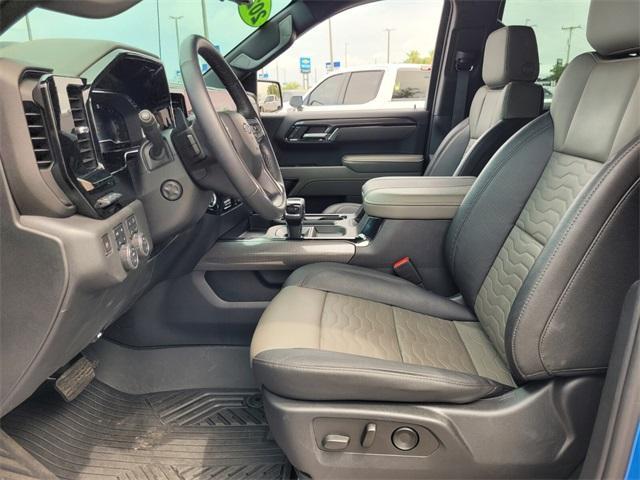 Photo of 2023 Glacier Blue Metallic Chevrolet Silverado 1500
