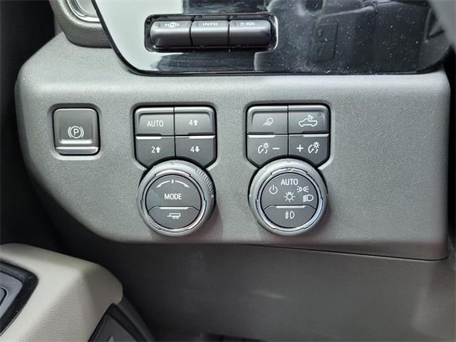 Photo of 2023 Glacier Blue Metallic Chevrolet Silverado 1500