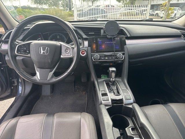 Photo of 2016 Blue Honda Civic