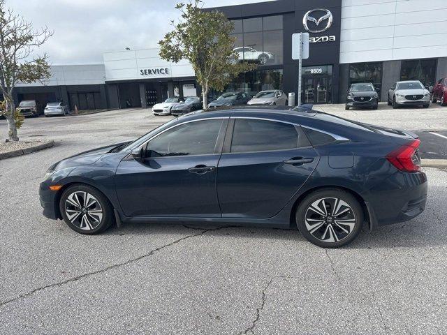 Photo of 2016 Blue Honda Civic