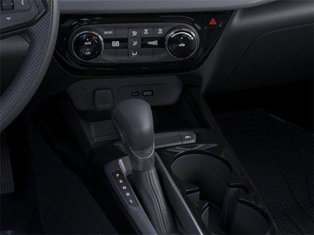 Photo of 2025 White Chevrolet Trax