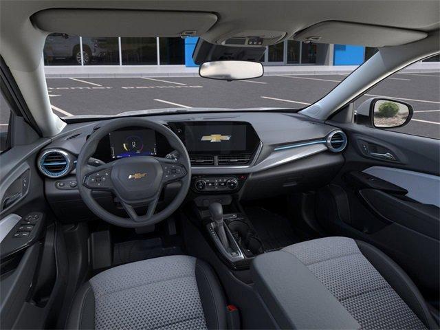 Photo of 2025 White Chevrolet Trax
