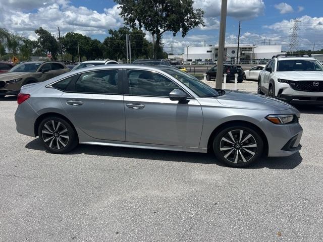 Photo of 2024 Silver Honda Civic