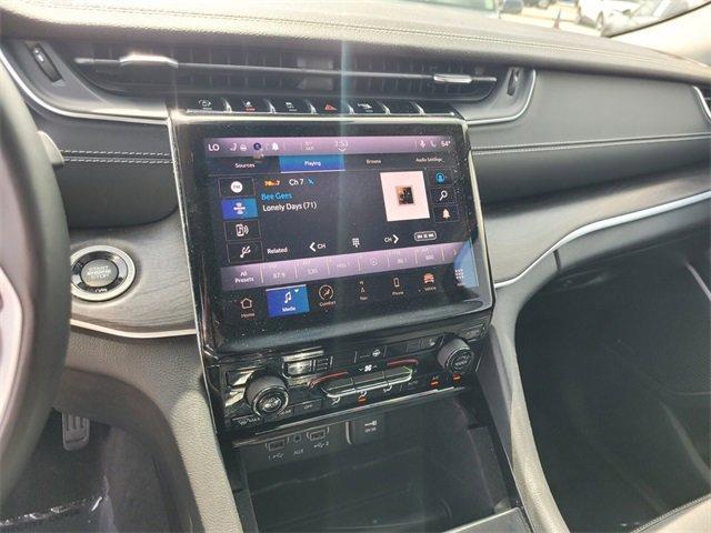 Photo of 2021 Velvet Red Pearlcoat Jeep Grand Cherokee L