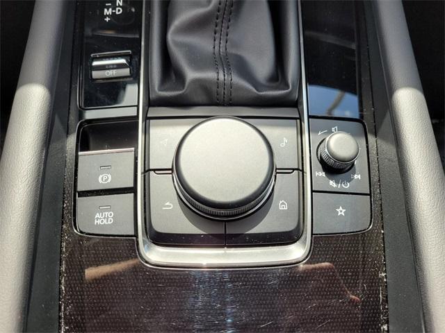 Photo of 2023 Snowflake White Pearl Mazda Mazda3