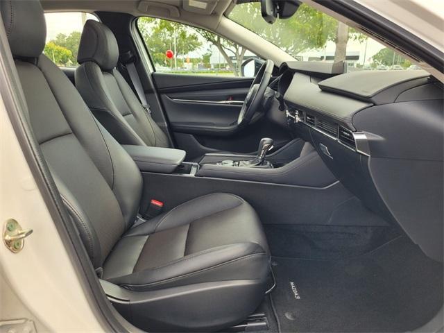 Photo of 2023 Snowflake White Pearl Mazda Mazda3