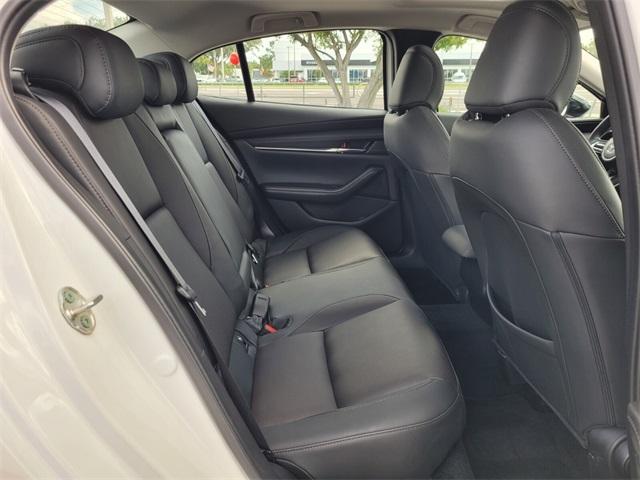 Photo of 2023 Snowflake White Pearl Mazda Mazda3