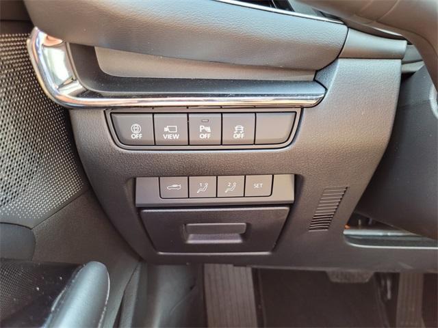 Photo of 2023 Snowflake White Pearl Mazda Mazda3