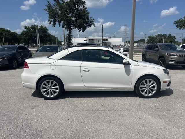 Photo of 2012 White Volkswagen Eos