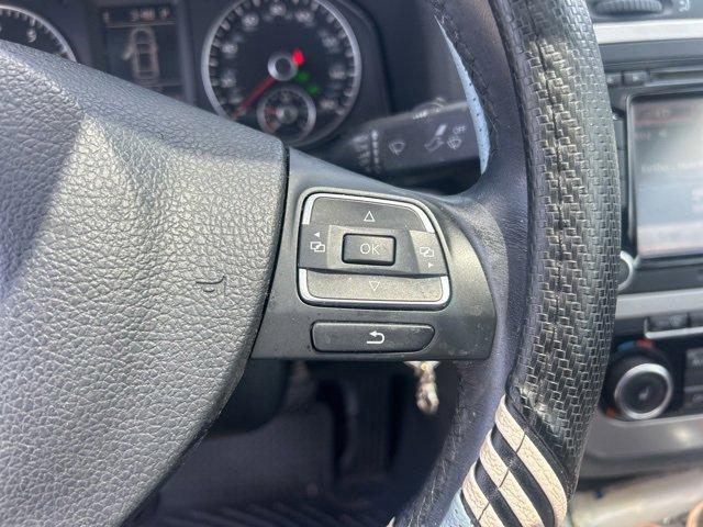 Photo of 2012 White Volkswagen Eos