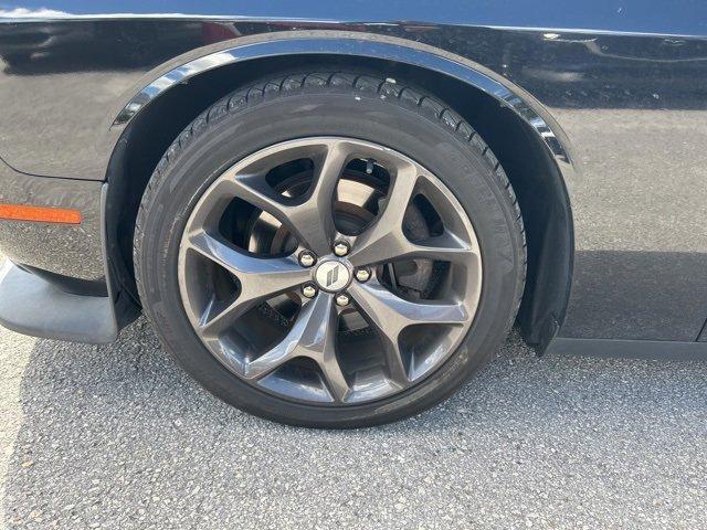 Photo of 2019 Pitch Black Clearcoat Dodge Challenger