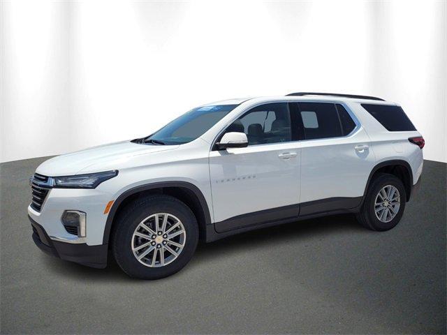 Photo of 2023 Summit White Chevrolet Traverse