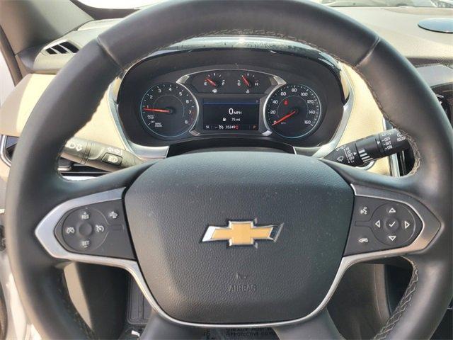 Photo of 2023 Summit White Chevrolet Traverse