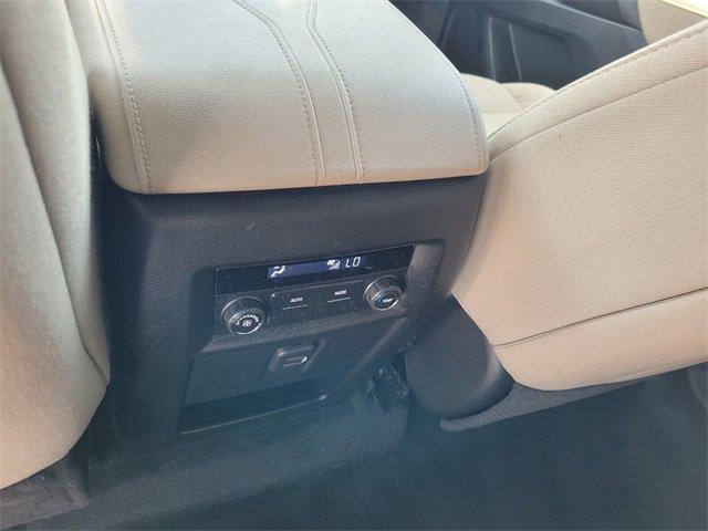 Photo of 2023 Summit White Chevrolet Traverse