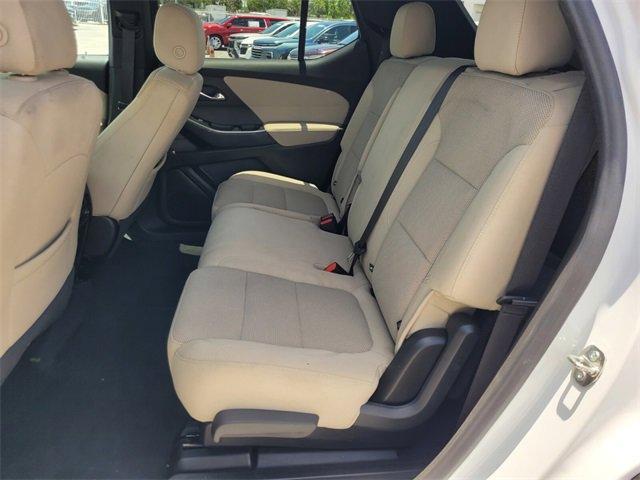 Photo of 2023 Summit White Chevrolet Traverse