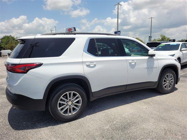 Photo of 2023 Summit White Chevrolet Traverse