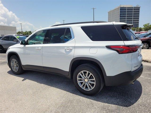 Photo of 2023 Summit White Chevrolet Traverse