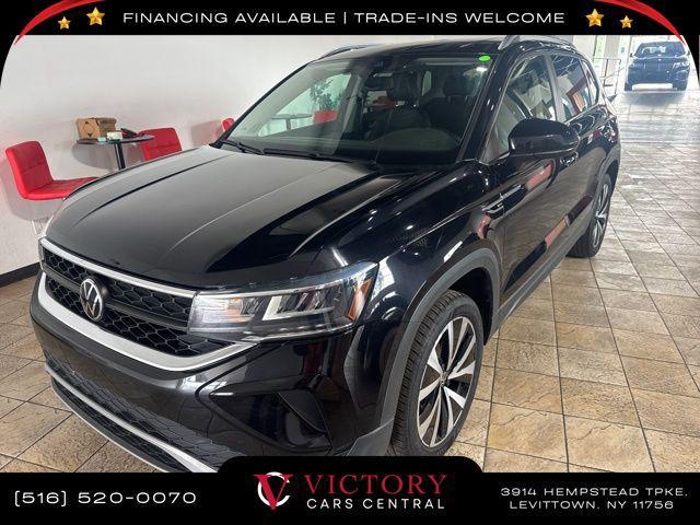 Photo of 2022 Deep Black Pearl Volkswagen Taos