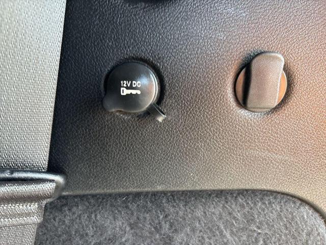 Photo of 2021 DB Black Crystal Clearcoat Dodge Durango