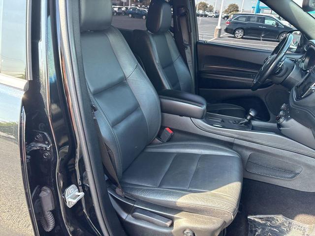 Photo of 2021 DB Black Crystal Clearcoat Dodge Durango