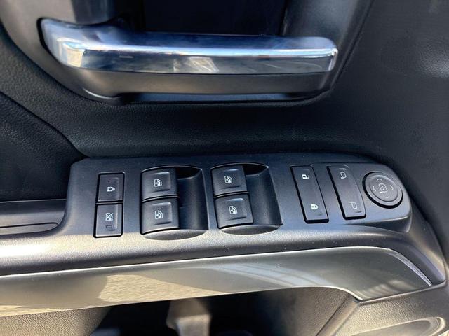 Photo of 2016 Silver Ice Metallic Chevrolet Silverado 1500