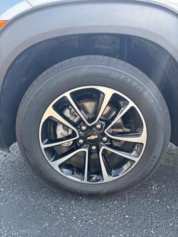 Photo of 2024 Sterling Gray Metallic Chevrolet Trailblazer