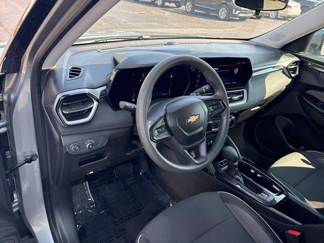 Photo of 2024 Sterling Gray Metallic Chevrolet Trailblazer