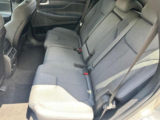 Photo of 2023 Shimmering Silver Pearl Hyundai SANTA FE