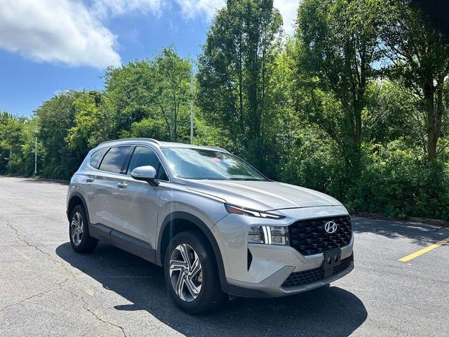 Photo of 2023 Shimmering Silver Pearl Hyundai SANTA FE