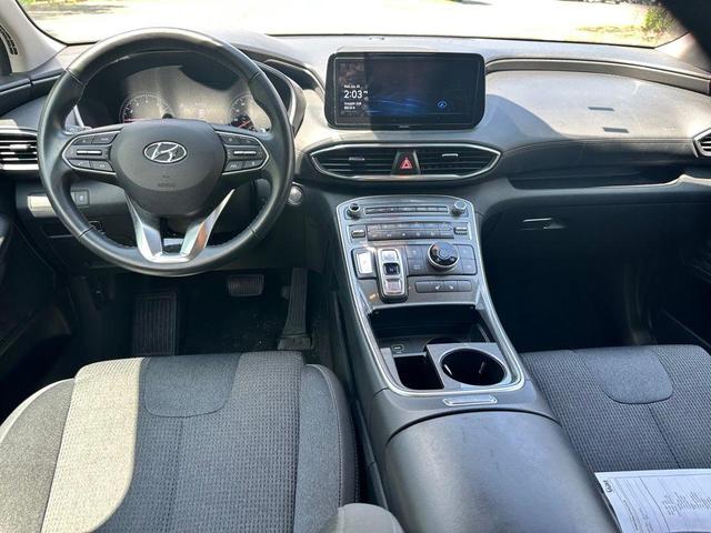 Photo of 2023 Shimmering Silver Pearl Hyundai SANTA FE