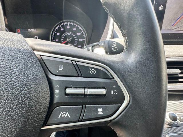 Photo of 2023 Shimmering Silver Pearl Hyundai SANTA FE