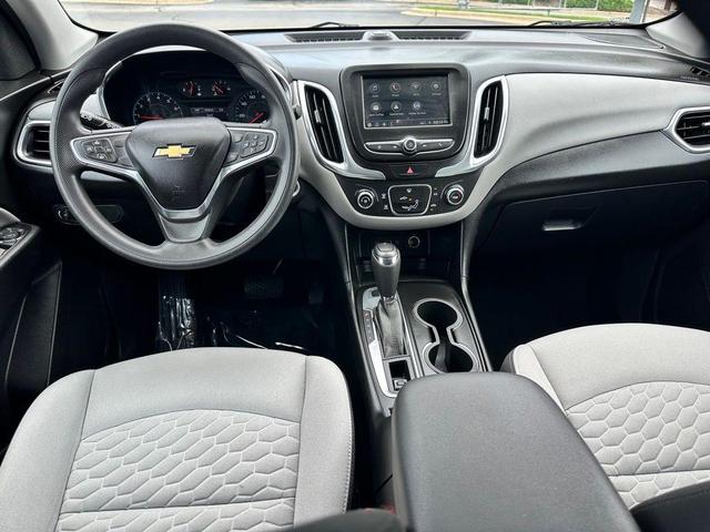 Photo of 2019 Mosaic Black Metallic Chevrolet Equinox