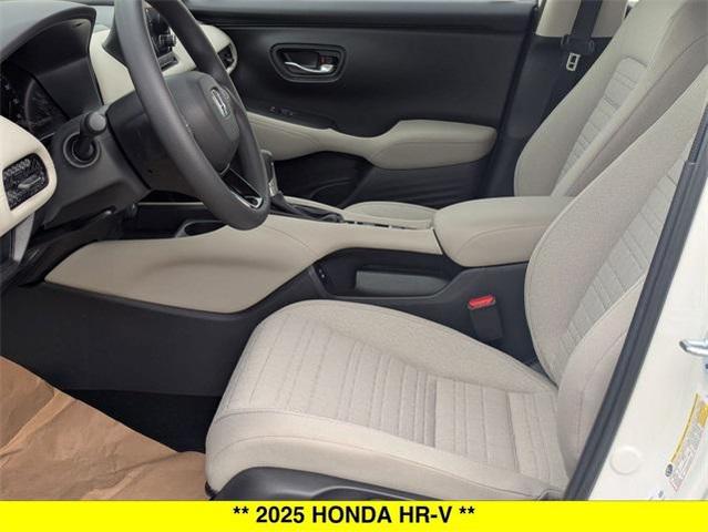 Photo of 2025 Platinum White Pearl Honda HR-V